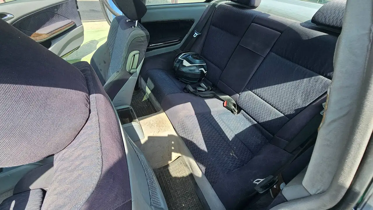 BMW 318is Coupé Aut. SE SE, foto 4