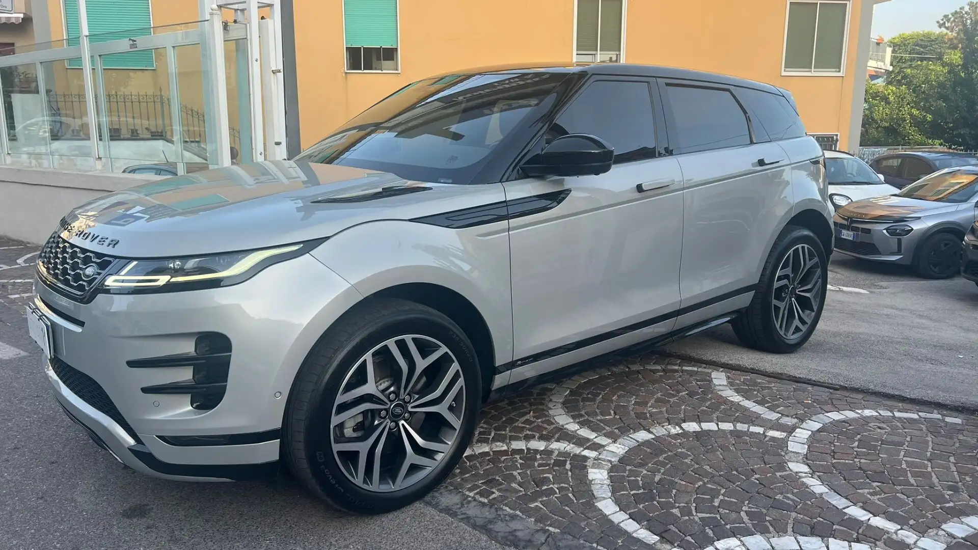 Land Rover Range Rover Evoque Range Rover Evoque 2.0D I4 180 CV AWD Auto R-Dynam Grau - 1