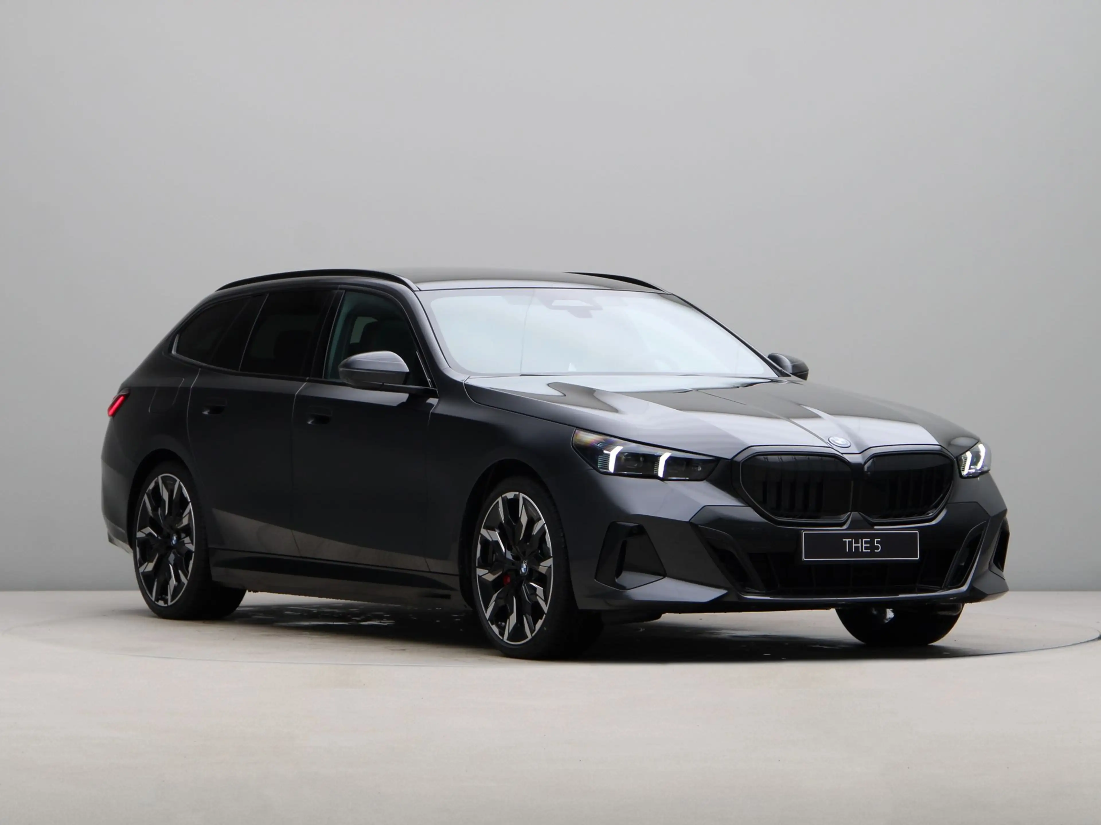 BMW 550 5 serie Touring 550e xDrive — photo 7