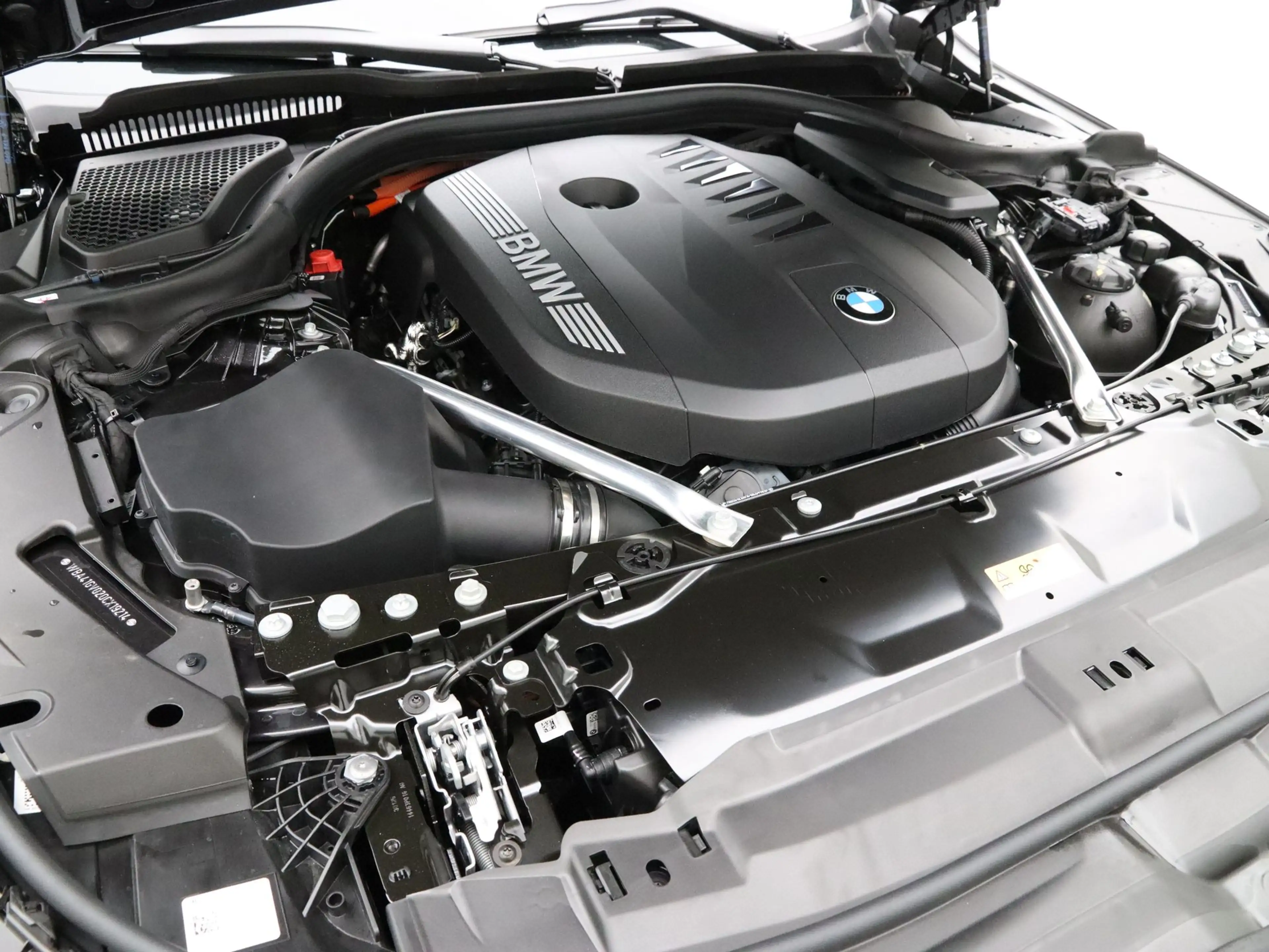 BMW 550 5 serie Touring 550e xDrive — photo 5
