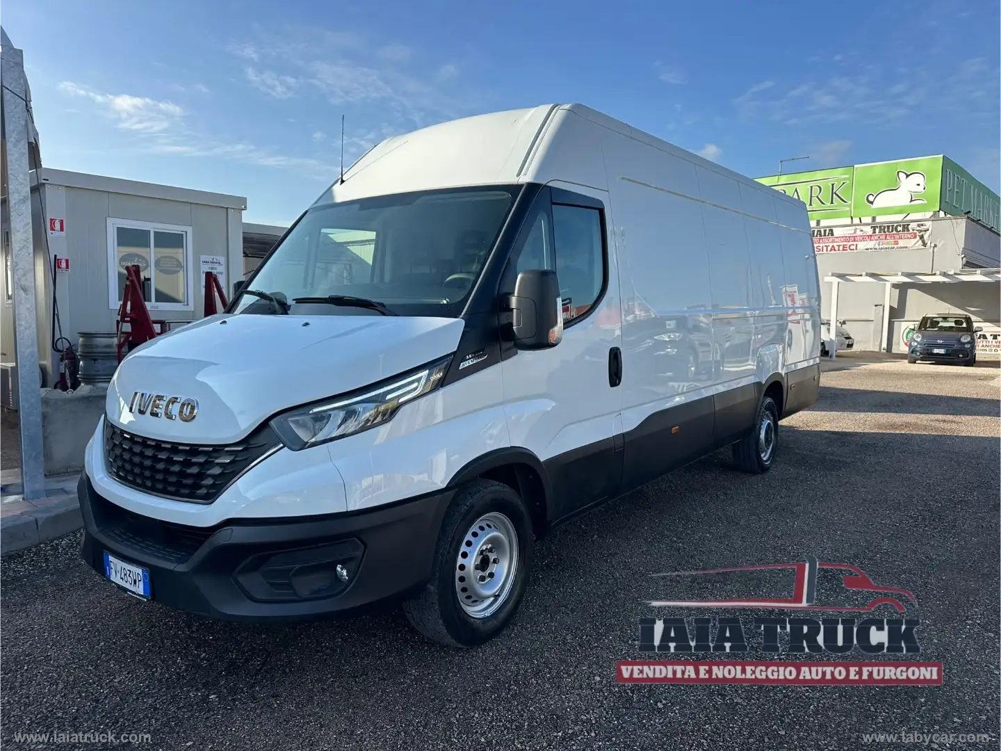 Iveco Daily 33S14S 2.3FURGONE MAXI VOLUME HI-MATIC - 1