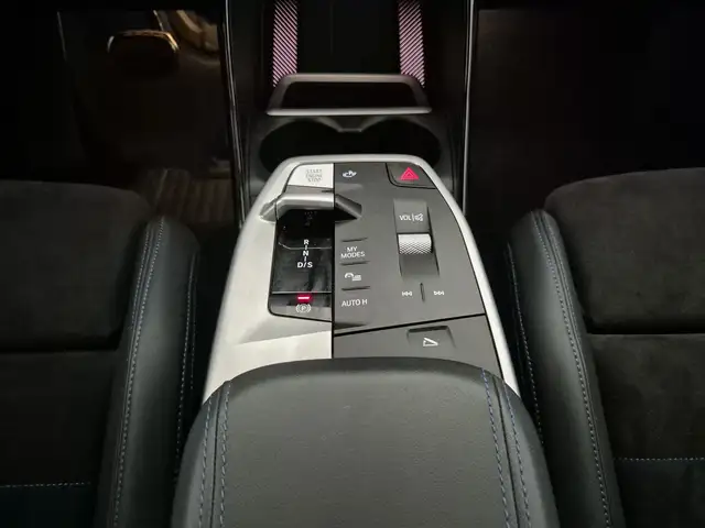 BMW 2 Series view 12