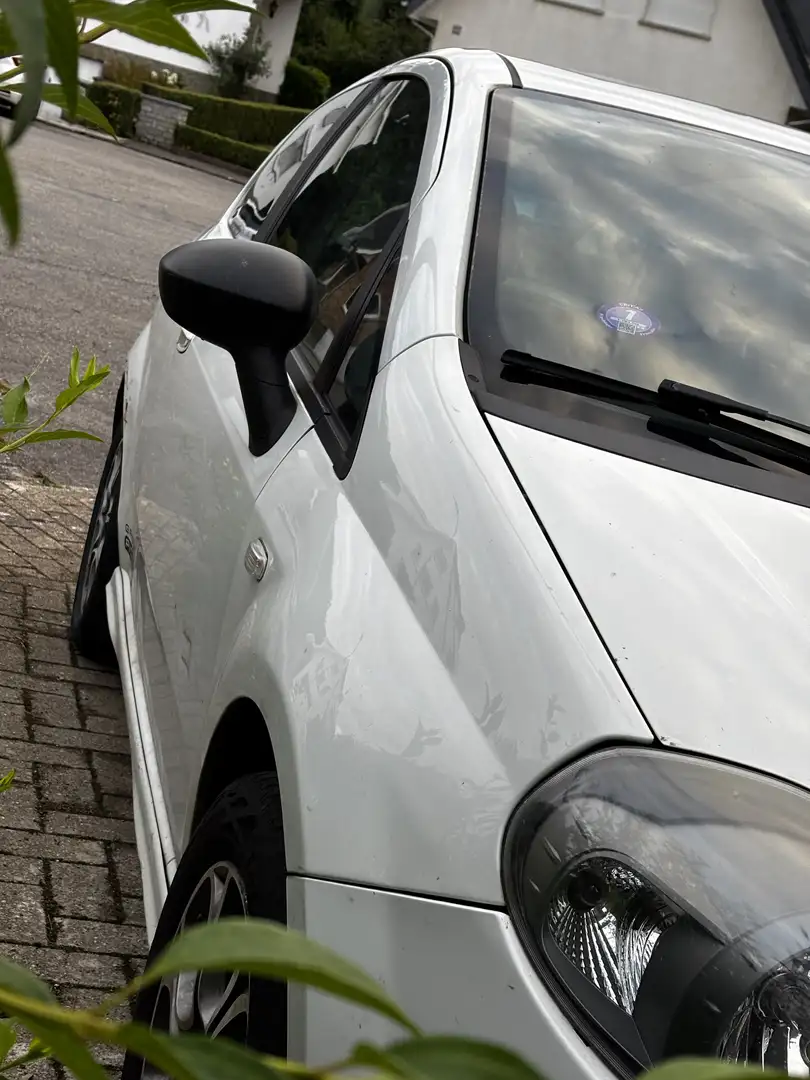 Fiat Punto 1.4i Easy Stop&Start - 1