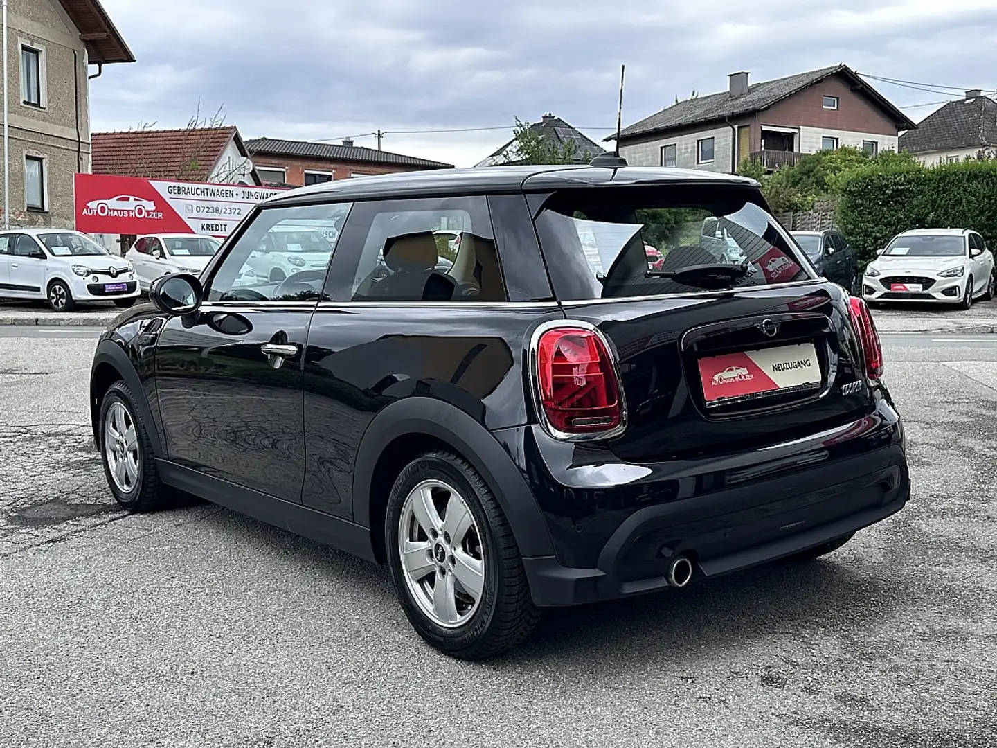 MINI Cooper MINI Cooper Aut. F56 *LED, NAVI, Tempomat* Schwarz - 2