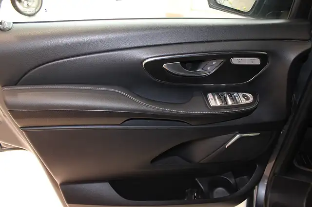 Mercedes-Benz V 250 d 4MATIC lang Aut. **Traumhafte Ausstattung** Ansicht 7