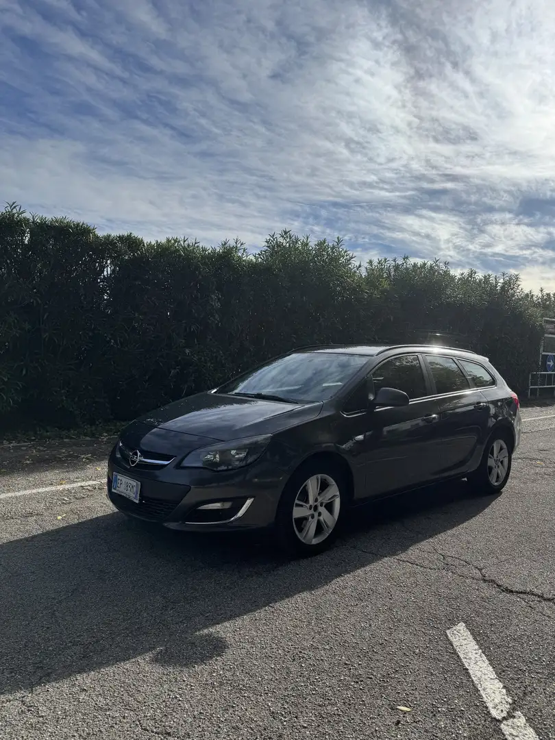 Opel Astra Sports Tourer 2.0 cdti Cosmo 165cv - 1