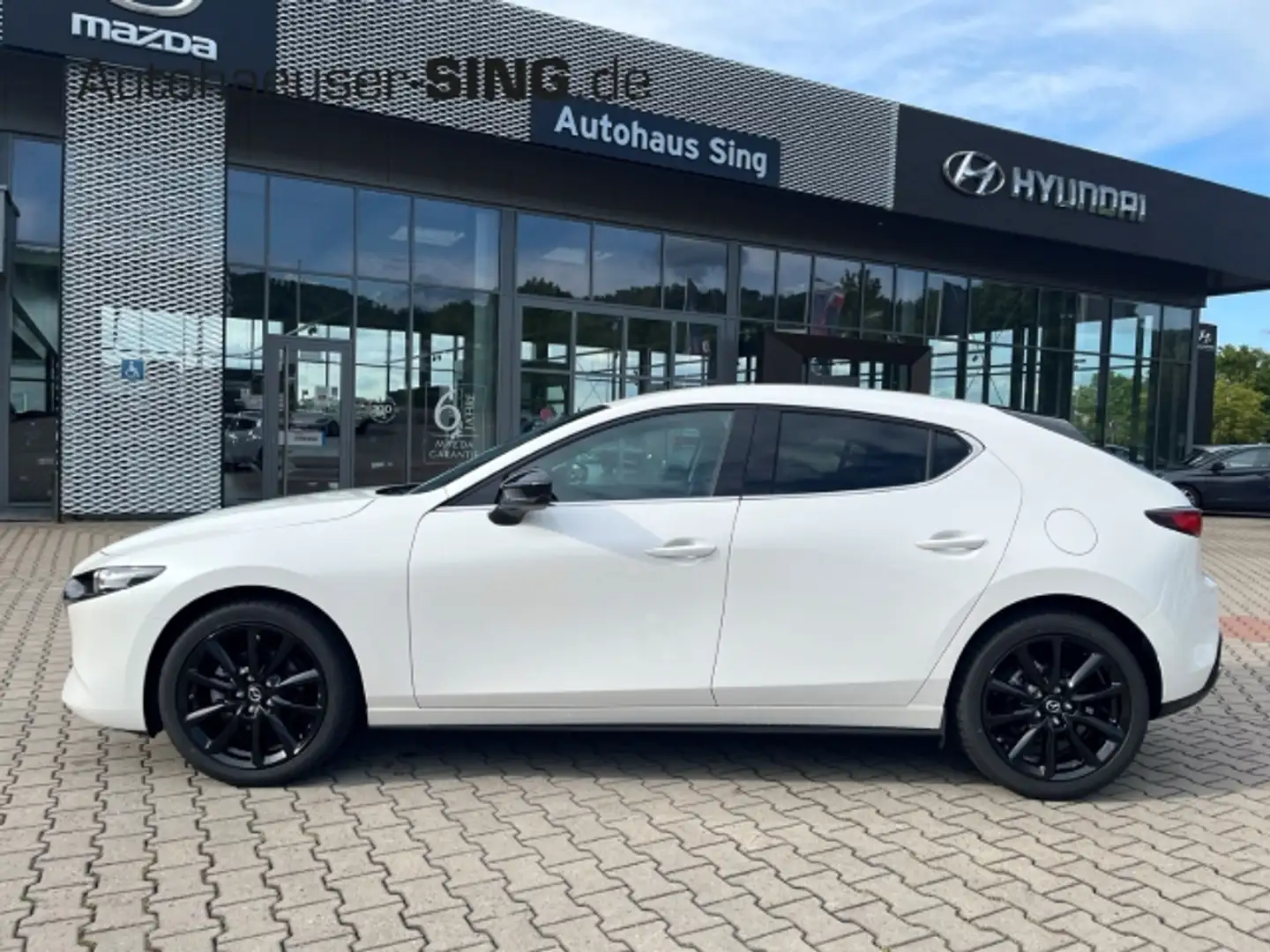Mazda 3 Homura Automatik Keyless Induktives Laden 18'' Weiß - 2