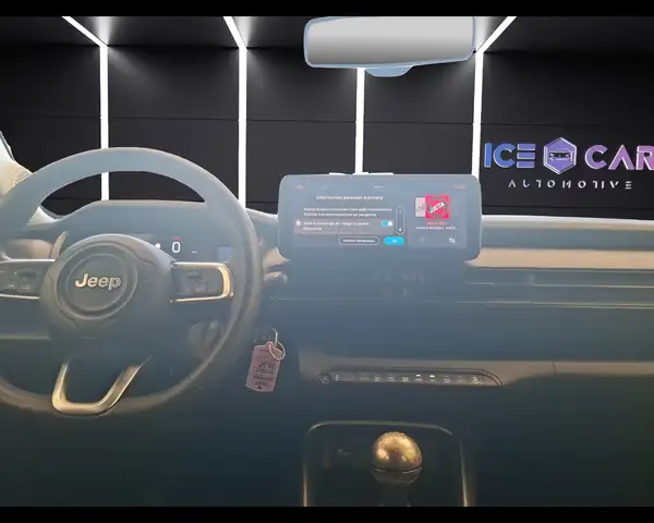 Jeep Avenger view 10