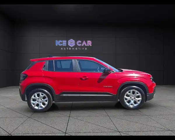Jeep Avenger view 4