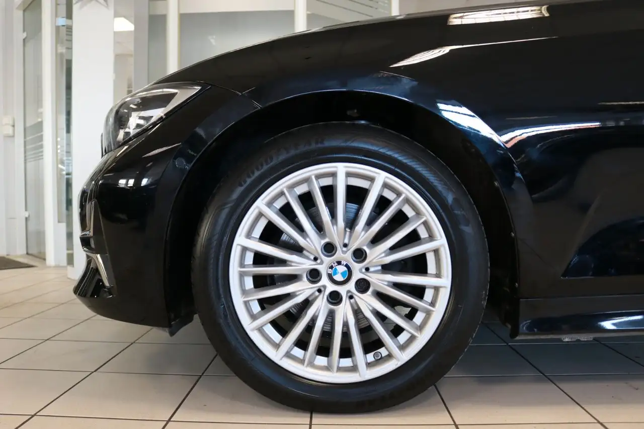 2020 BMW 320 Limousine Luxury Line Sitzheizung Kamera PDC, photograph 3
