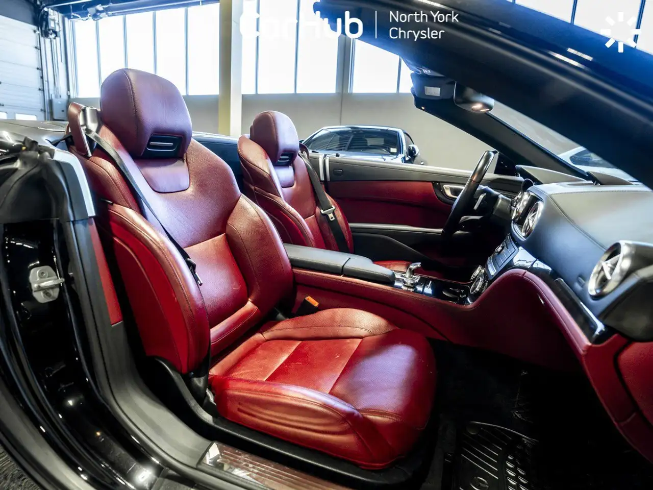 Mercedes-Benz SL снимка Mercedes-Benz SL