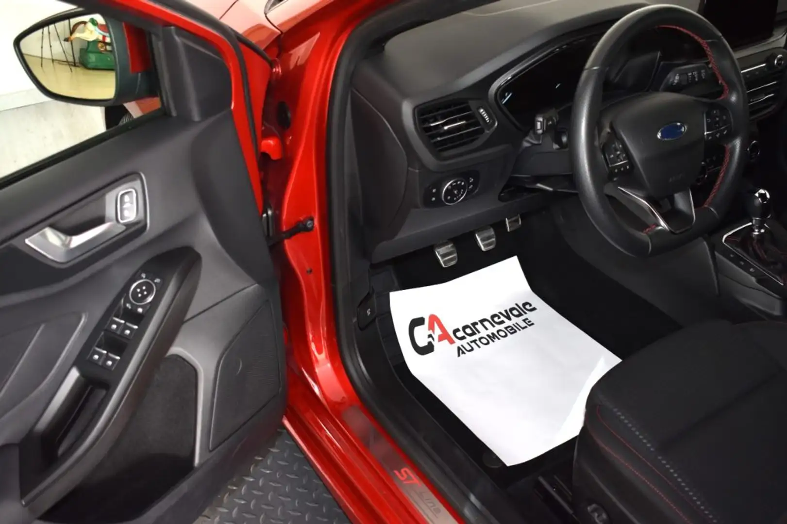 Ford Focus 1,0-ST Line-83.319KM-LED-CAM-Neo Paten.-Navi-Bluet Rosso - 2