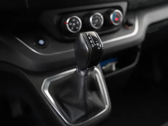 Renault Trafic view 10