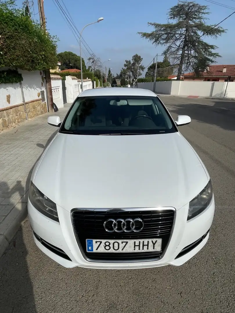 Audi A3 Sportback 1.6TDI Attraction - 2
