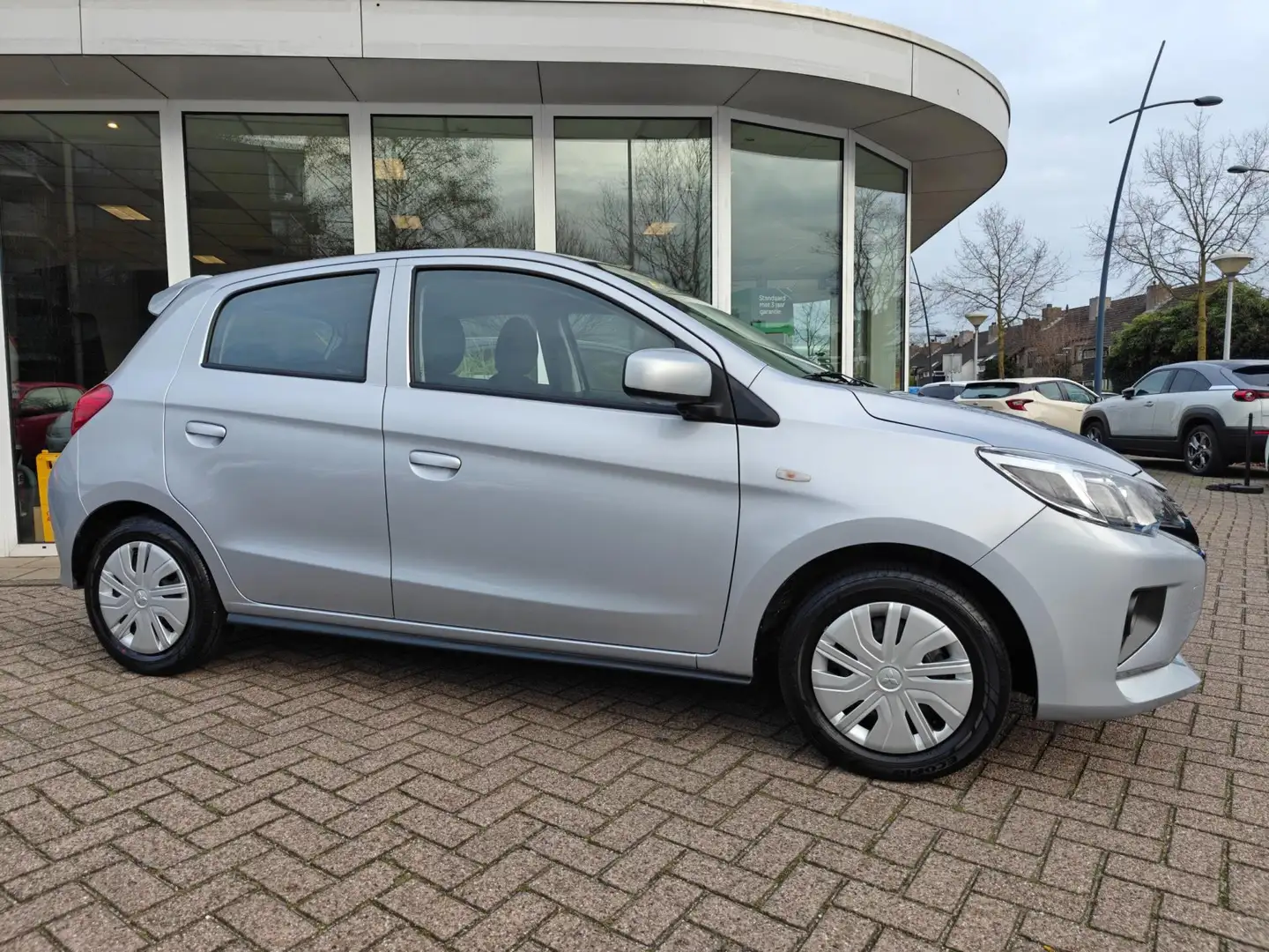 Mitsubishi Space Star 1.0 Cool+ Airco / Eerste eigenaar! Grijs - 2