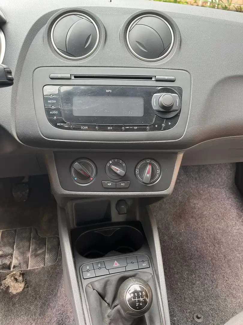 SEAT Ibiza Ibiza 1.4 16V Style Gelb - 2