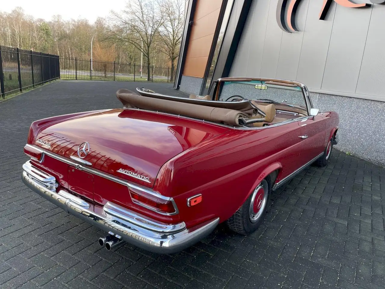 Mercedes-Benz 280 W111 280SE Cabriolet, foto 9