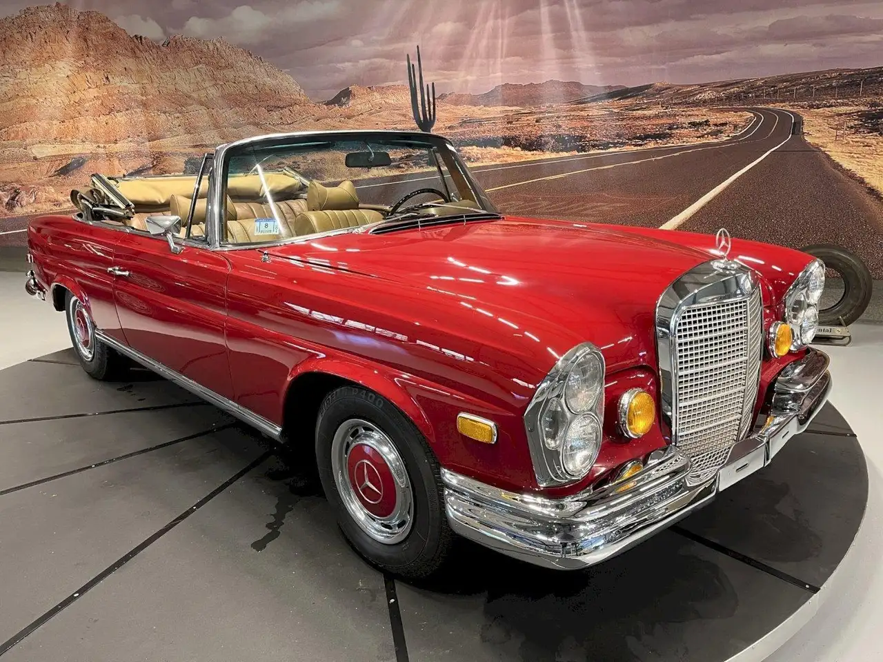Mercedes-Benz 280 W111 280SE Cabriolet, foto 12