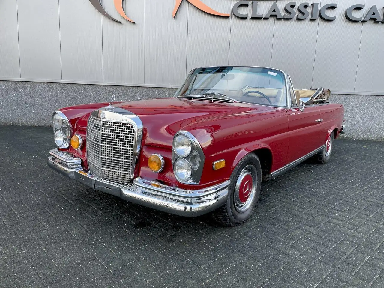 Mercedes-Benz 280 W111 280SE Cabriolet, foto 4