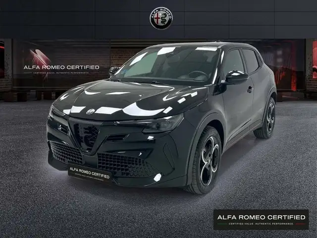 Alfa Romeo Junior Ibrida 100kW (136CV) Speciale