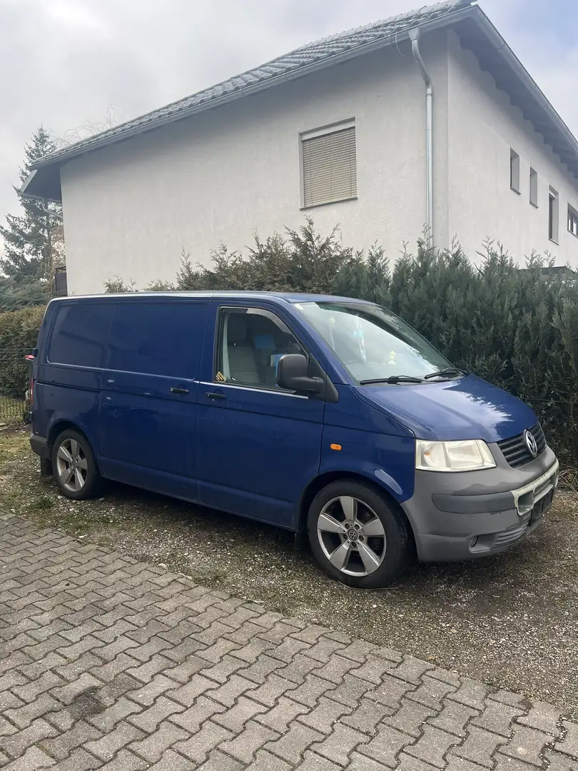 Volkswagen T5 Transporter - 2