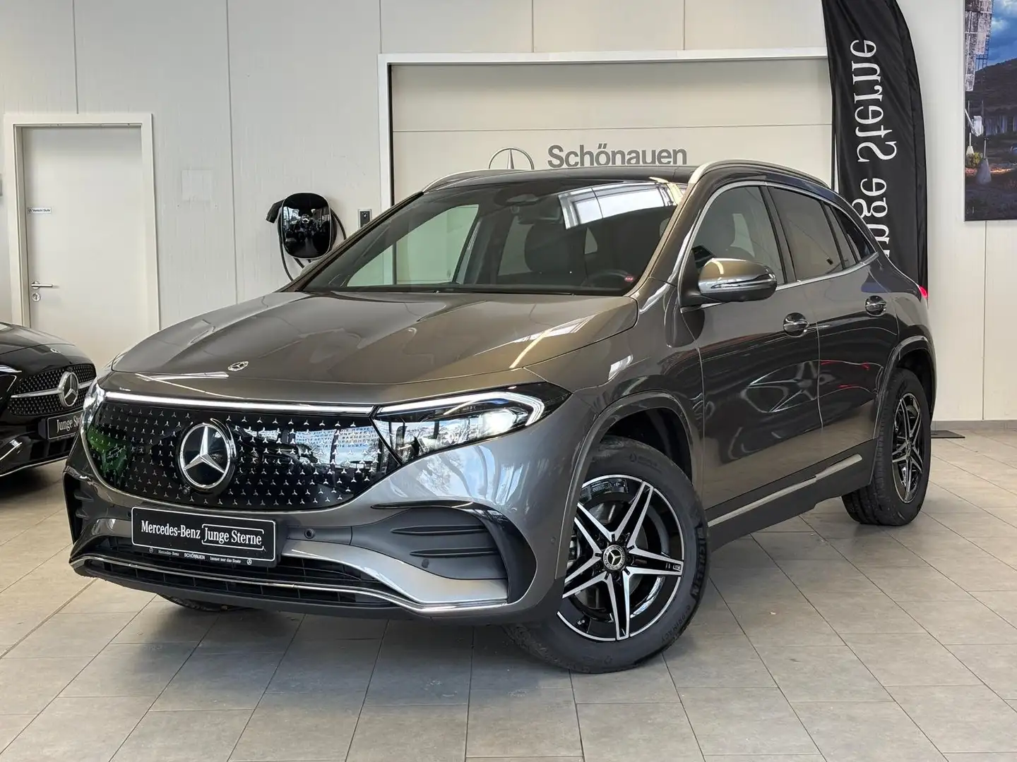 Mercedes-Benz EQA 350 4M AMG+PANO+DISTR+HUD+BURMES+360°+MEMORY Grau - 1