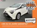 Toyota Aygo 1.0 x-play Klima Allwetterreifen Bluetooth Weiß - thumbnail 1