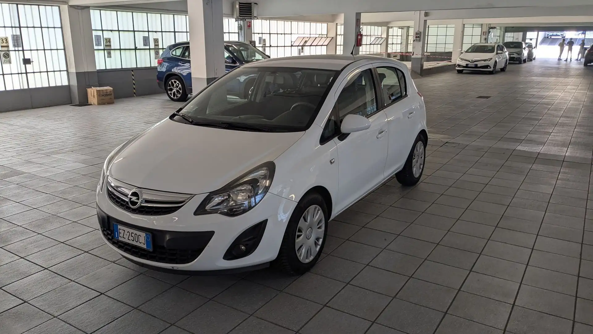 Opel Corsa Corsa 1.2 5 porte Ecotec Weiß - 1