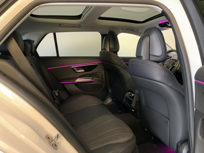 Mercedes-Benz E 200 E 200 T AVANTGARDE Pano DISTRONIC Apple CarPlay — photo 15