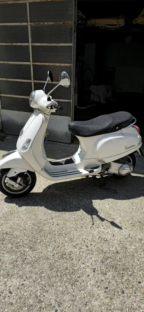 Vespa LX 125 Blanc - 2
