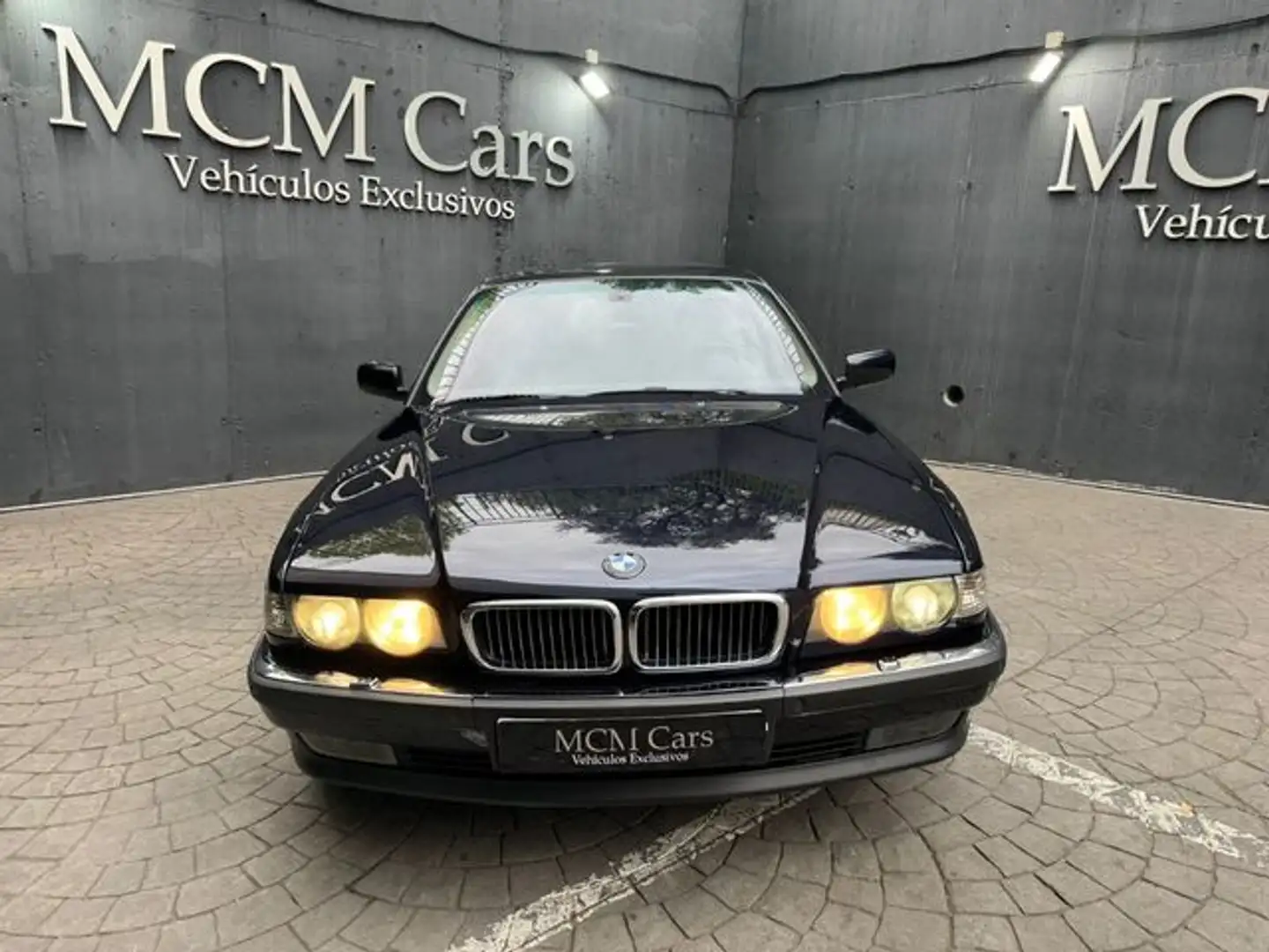 BMW 750 750i Aut. L Azul - 2