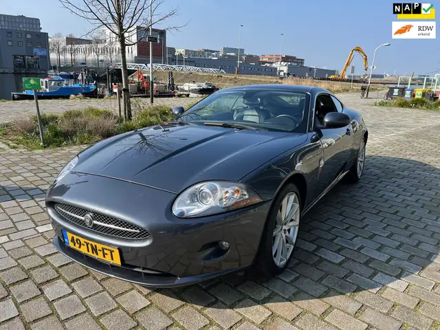 Jaguar XK 4.2 V8 Coupé