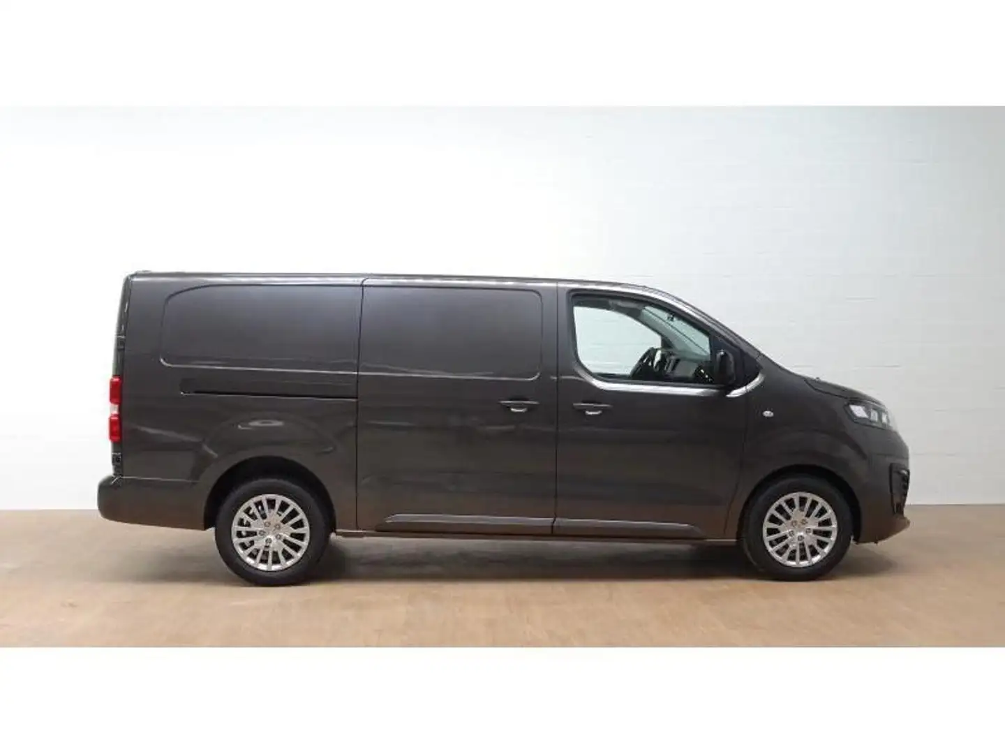 Opel Vivaro 2.0d Edition Large+gps+camera siva - 2