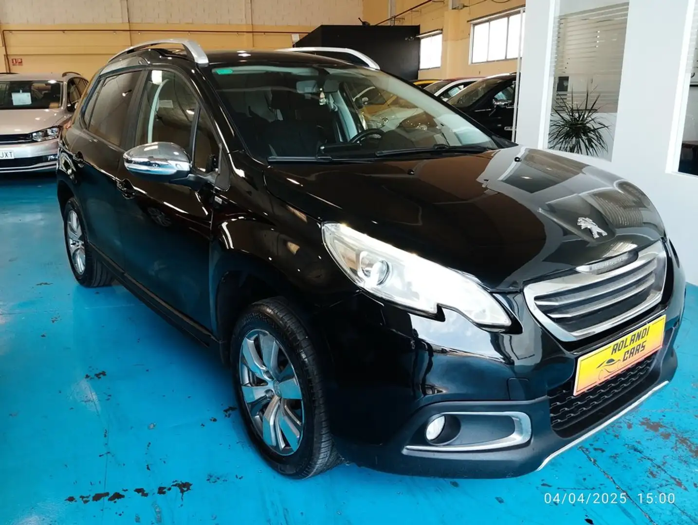 Peugeot 2008 1.2 PureTech Style 82 Negro - 2