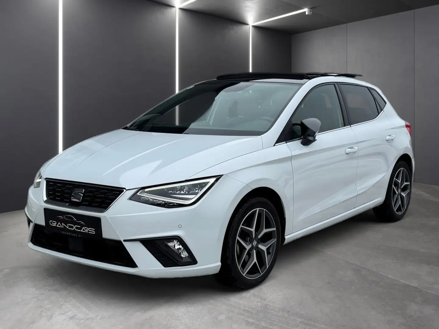 SEAT Ibiza 1,0 ECO TSI Xcellence DSG Weiß - 1