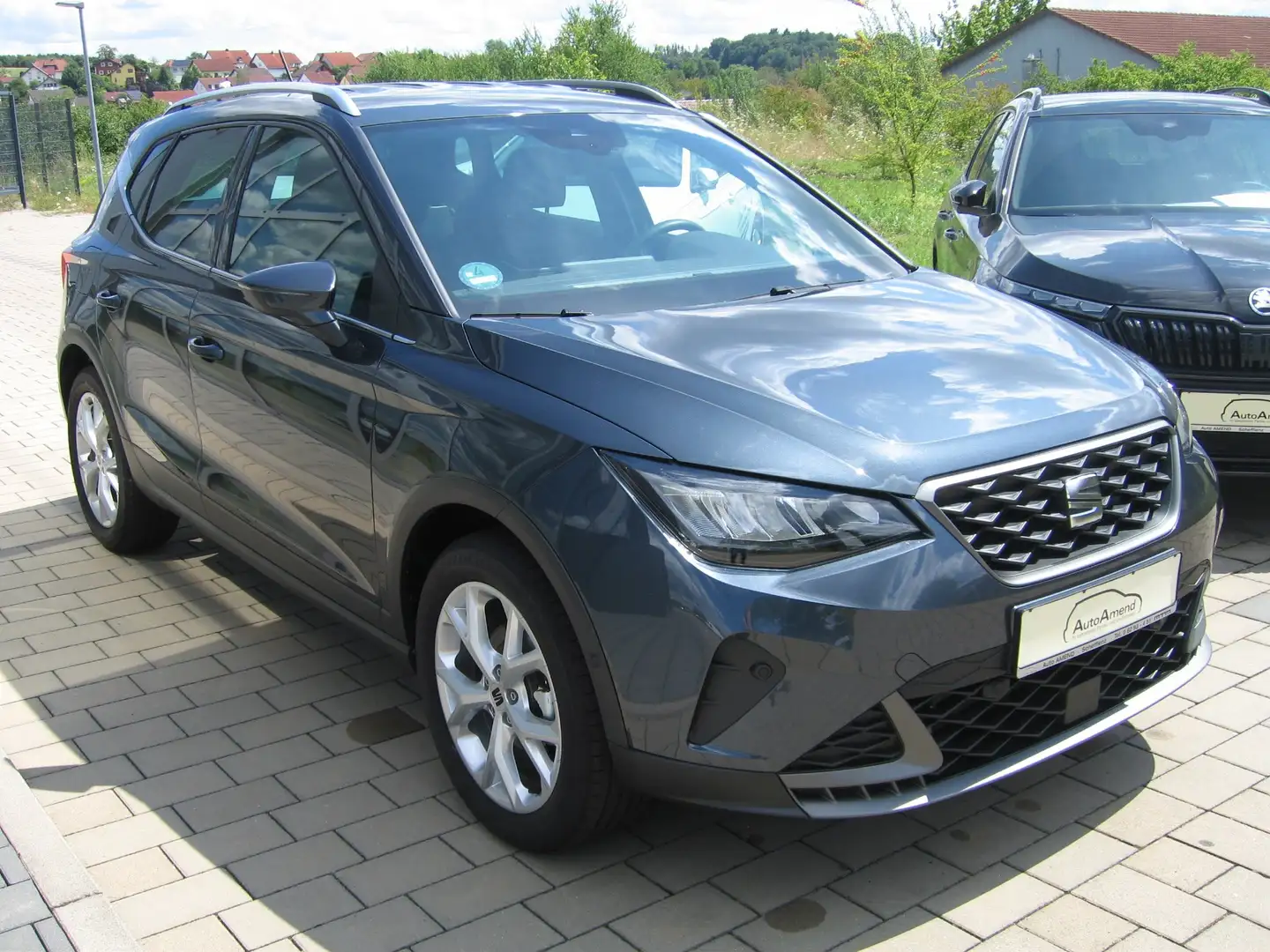 SEAT Arona FR 1.0 TSI DSG, Sitzhz., Kamera, LED, ACC Grau - 2