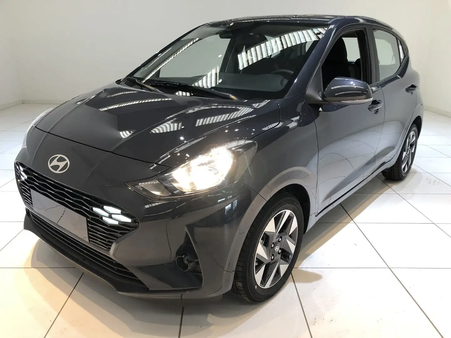 Hyundai i10 1.0 MPI Connectline Grigio - 1