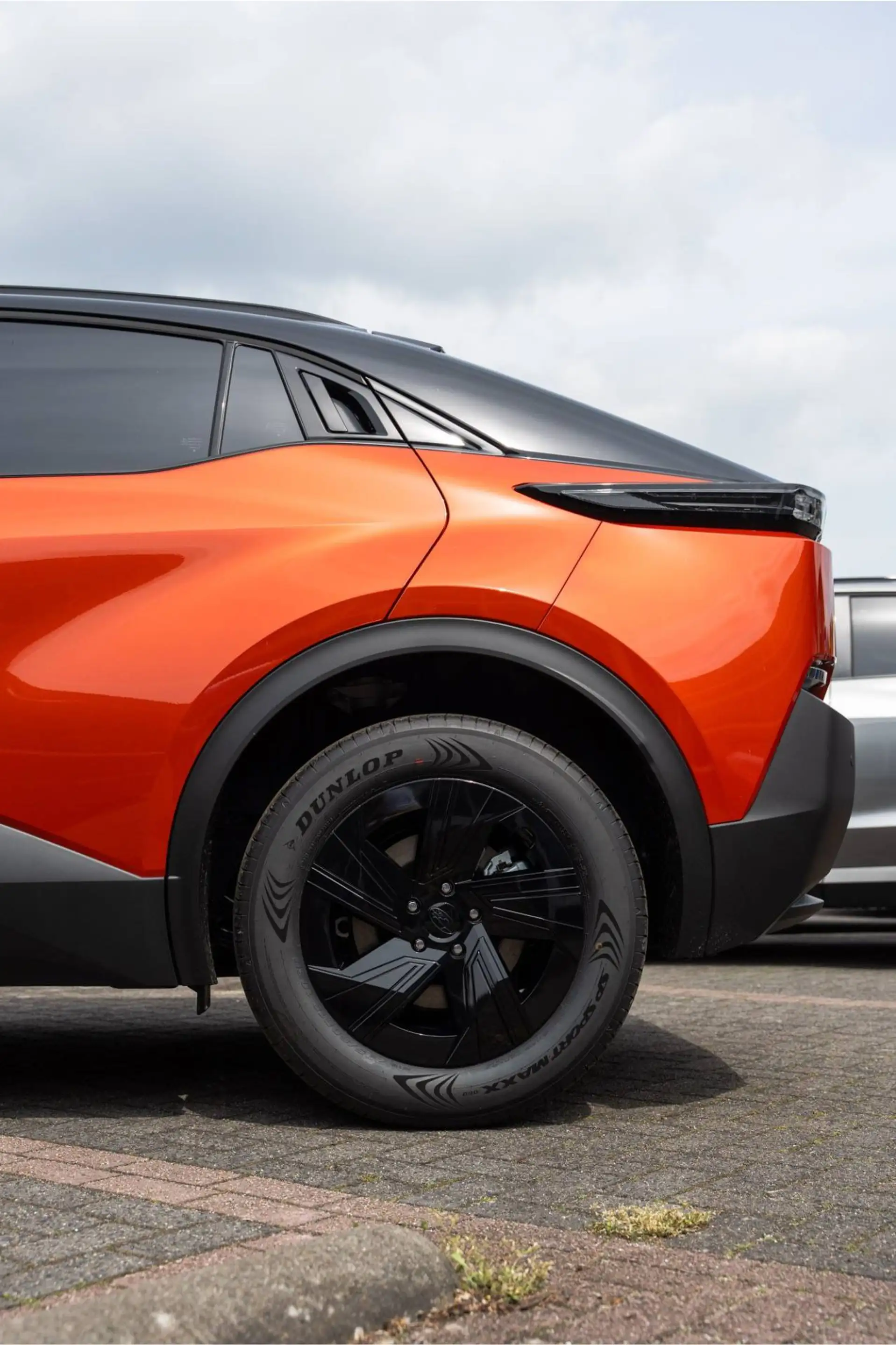 Subaru Uncharted 2E-xcite 57.7 kWh - Nu met Gratis Afneembare trekh — photo 10