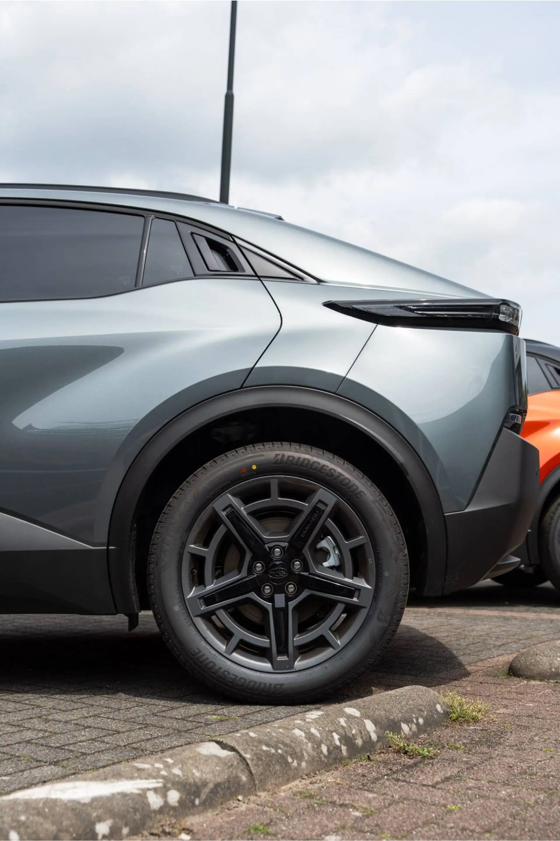 Subaru Uncharted 2E-xcite 57.7 kWh - Nu met Gratis Afneembare trekh — photo 9