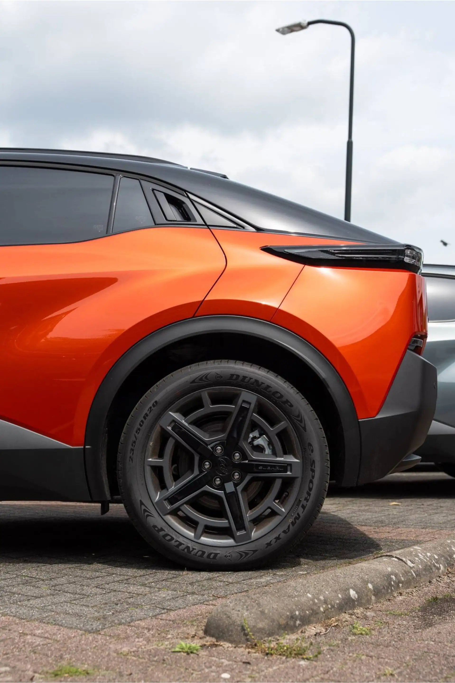 Subaru Uncharted 2E-xcite 57.7 kWh - Nu met Gratis Afneembare trekh — photo 2