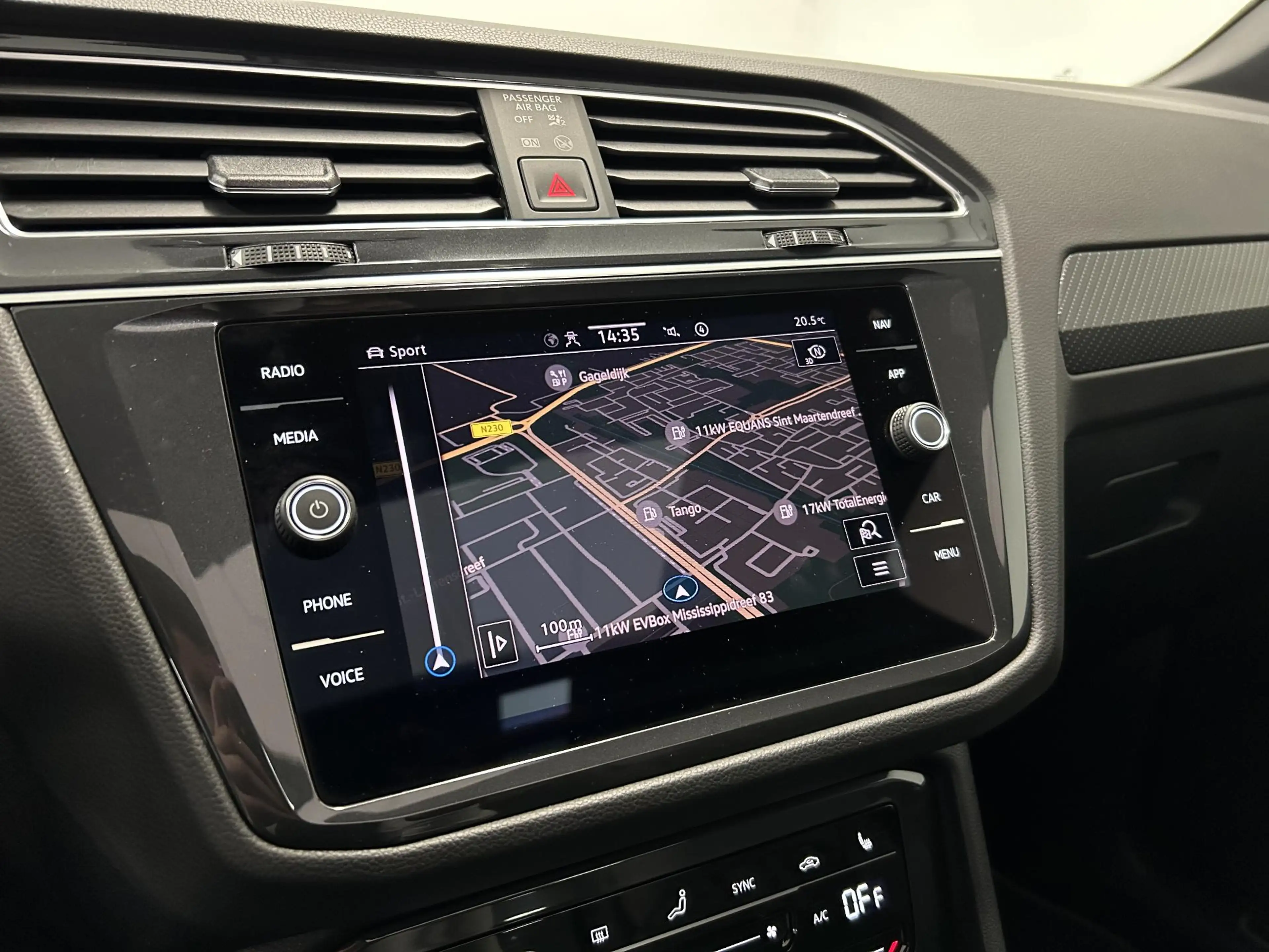 Volkswagen Tiguan 1.4 TSI eHybrid R-Line Black Style | 94% SOH | PAN — photo 11