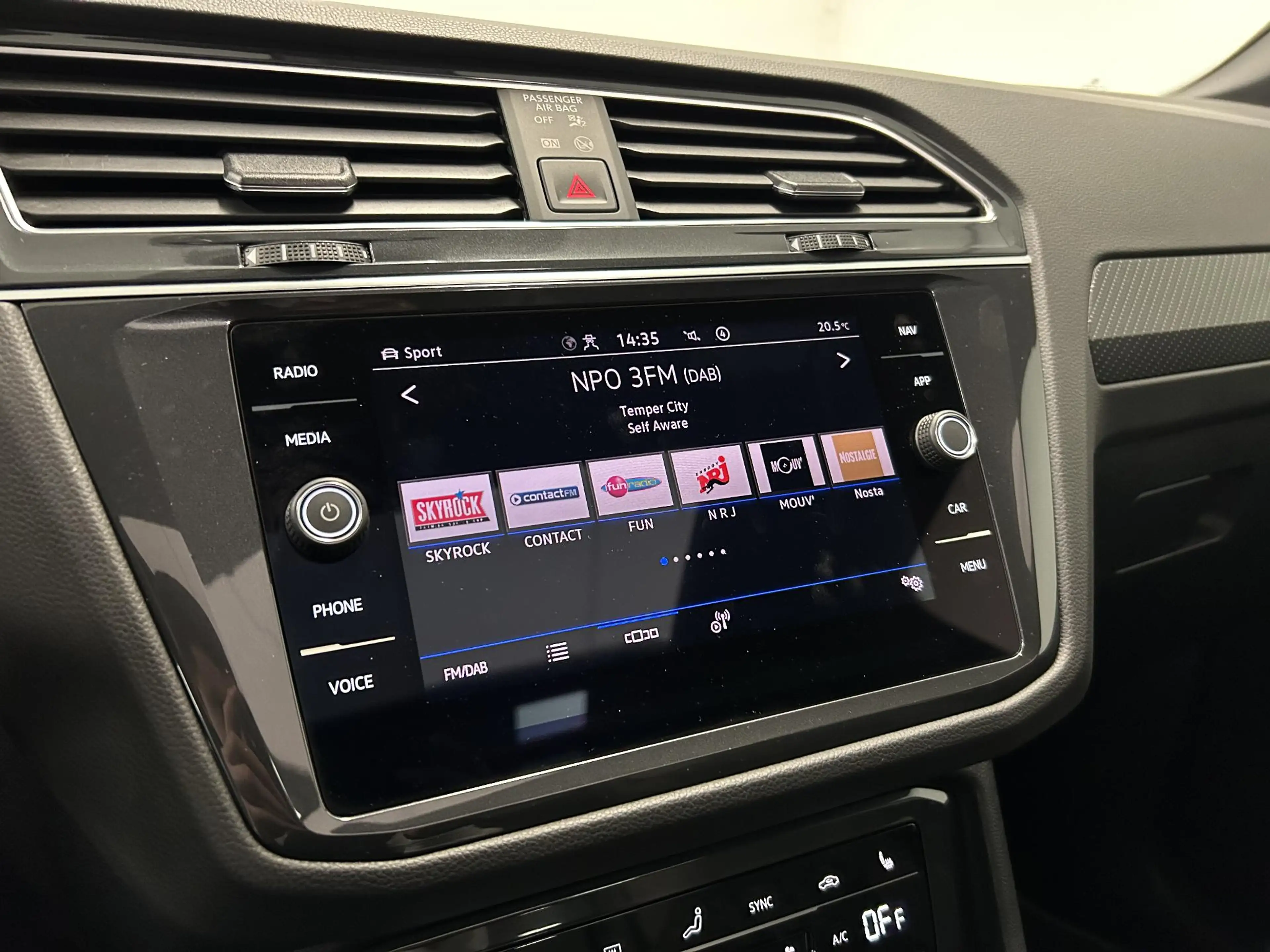 Volkswagen Tiguan 1.4 TSI eHybrid R-Line Black Style | 94% SOH | PAN — photo 10