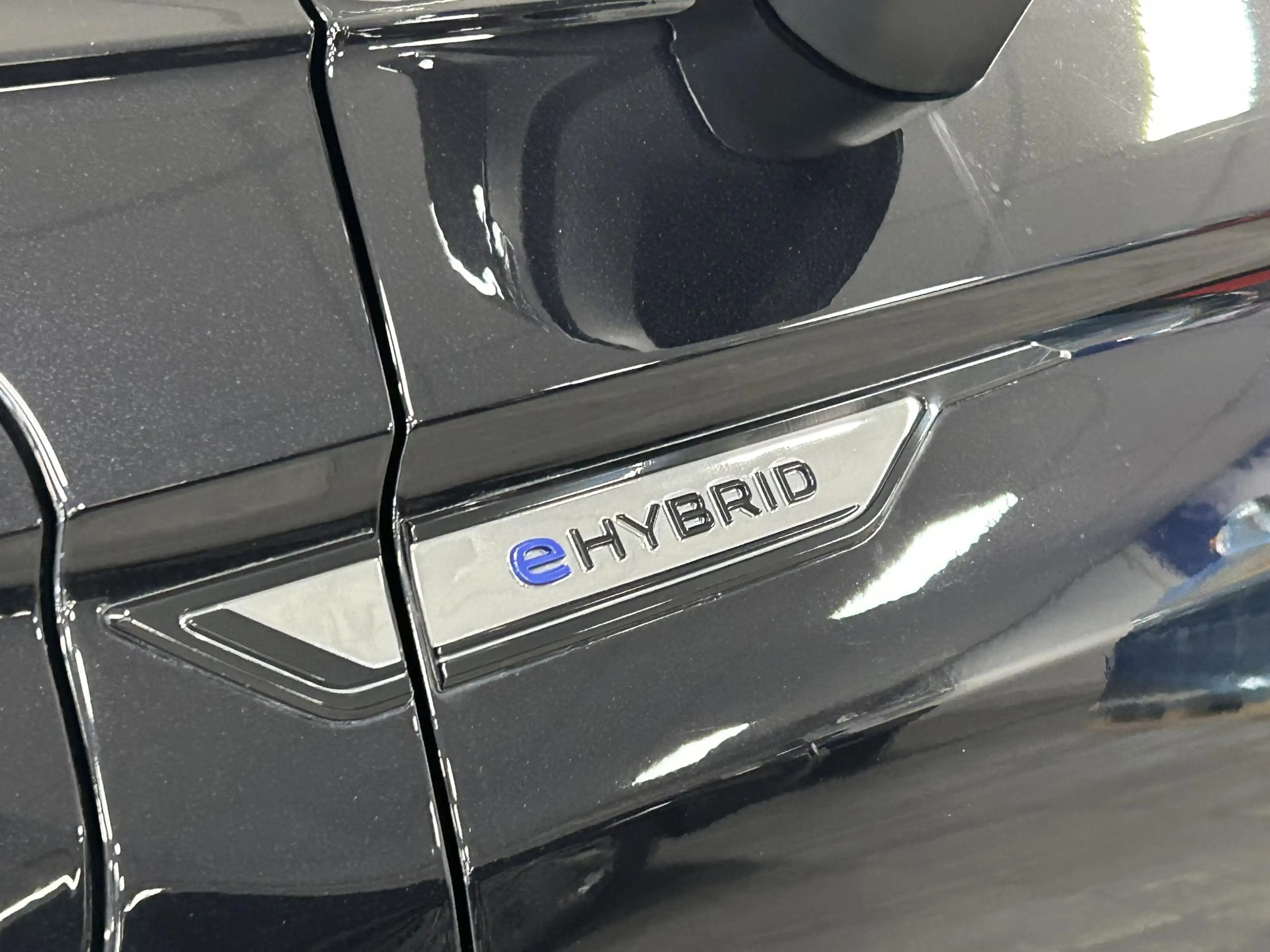 Volkswagen Tiguan 1.4 TSI eHybrid R-Line Black Style | 94% SOH | PAN — photo 34