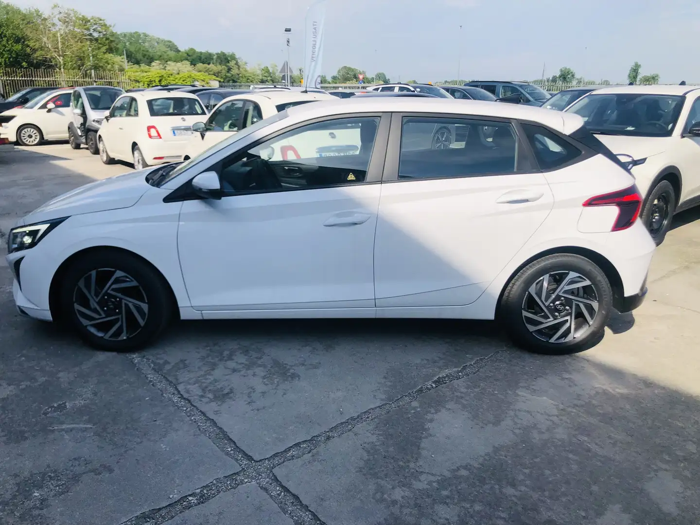 Hyundai i20 1.2 mpi Connectline Exterior Pack - 1