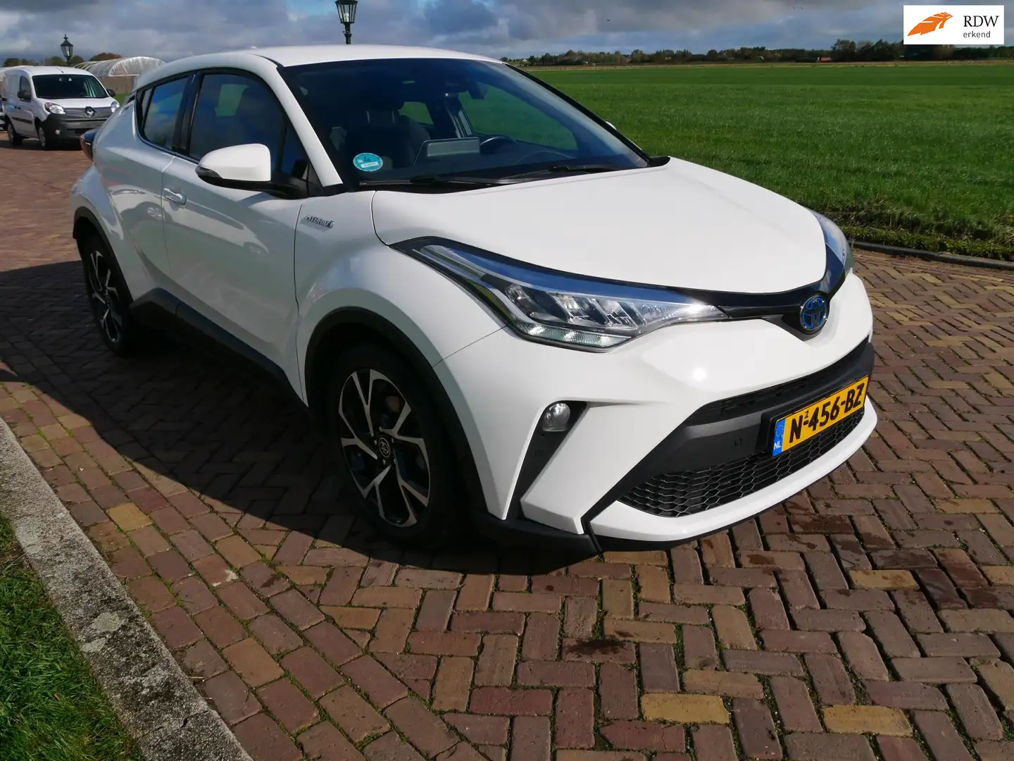 Toyota C-HR 1.8 Hybrid Dynamic CLIMA NAVI ** 13999 NETTO ** Blanc - 1