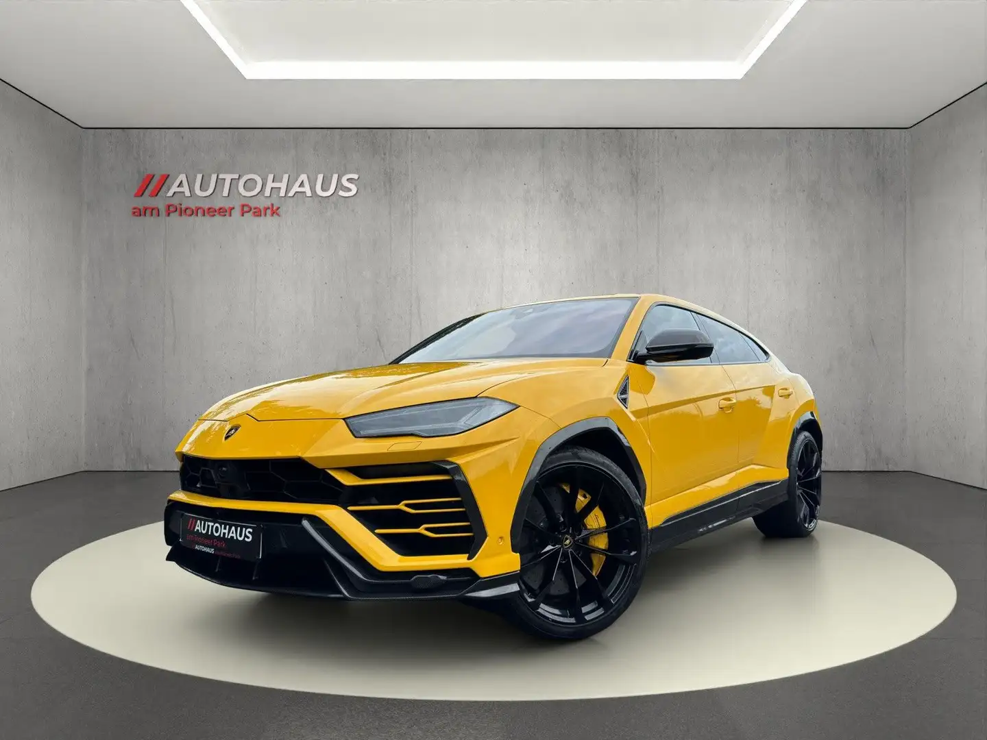 Lamborghini Urus 4.0 V8 Voll Carbon-Pano-Night-B&O 3D-Softcl Jaune - 1