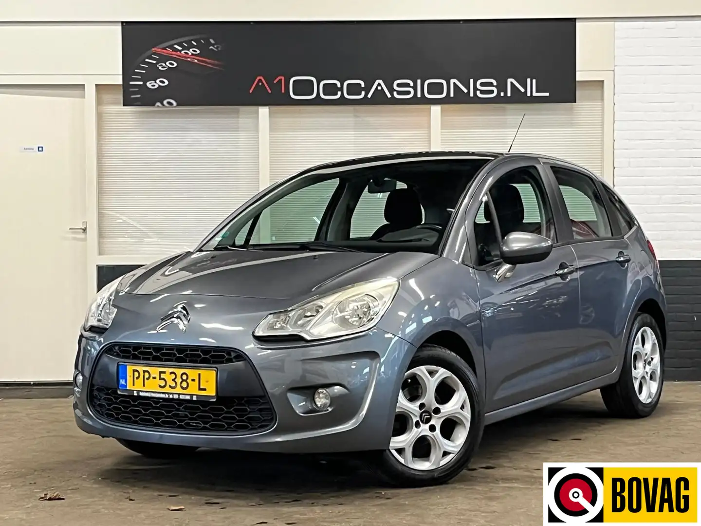 Citroen C3 1.4 VTi Ligne Business Grau - 1