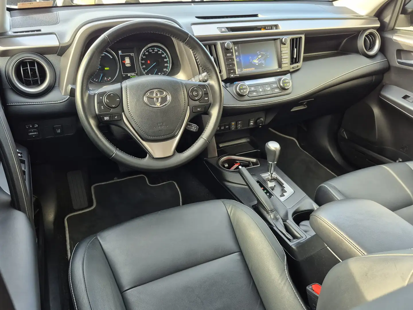 Toyota RAV 4 2.5 Hybrid AWD Executive | Trekhaak Zwart - 2