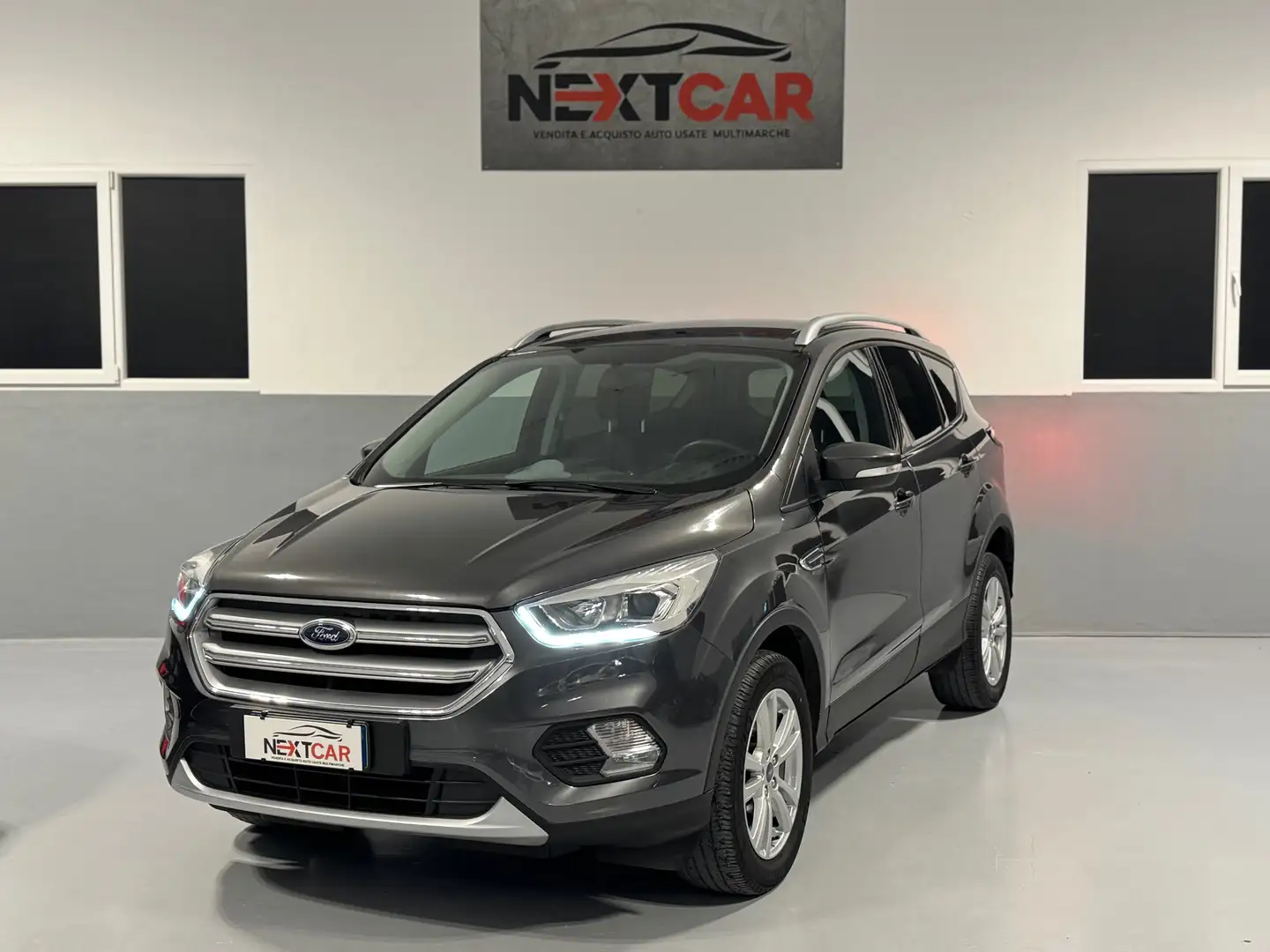 Ford Kuga 2.0 tdci Automatico, 60.000 KM ! Grijs - 1