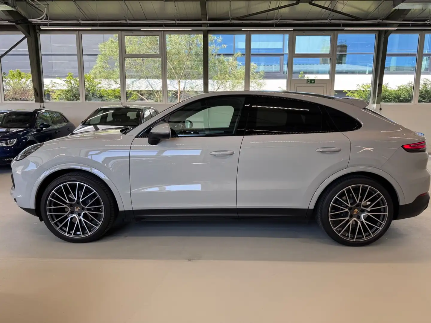 Porsche Cayenne Coupe Innodrive Approved 22`` HUD Grigio - 2